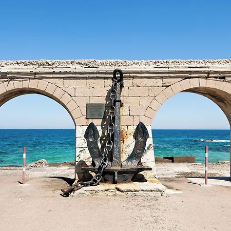In Good Location And With Balcony - Nicole In Salento