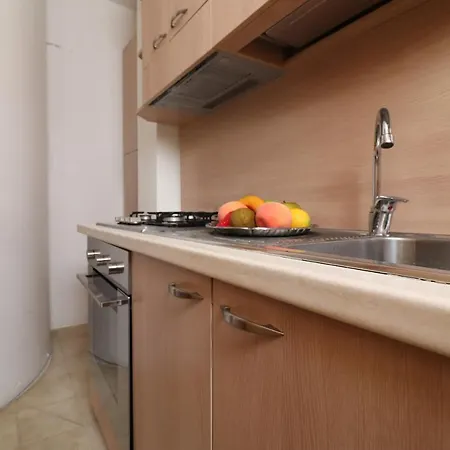 شقة In Good Location And With Balcony - Nicole In Salento