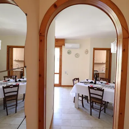 In Good Location And With Balcony - Nicole In Salento Appartement