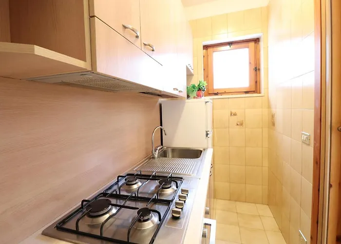 In Good Location And With Balcony - Nicole In Salento Daire *