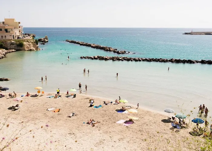 In Good Location And With Balcony - Nicole In Salento