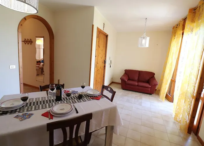 In Good Location And With Balcony - Nicole In Salento 公寓