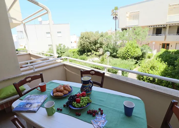 In Good Location And With Balcony - Nicole In Salento *